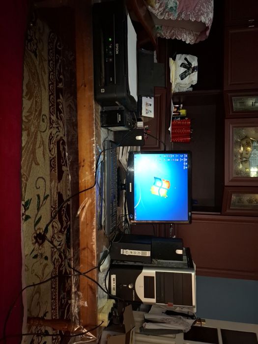 Офисной кампиютер сотилади.СРОЧНИЙ.