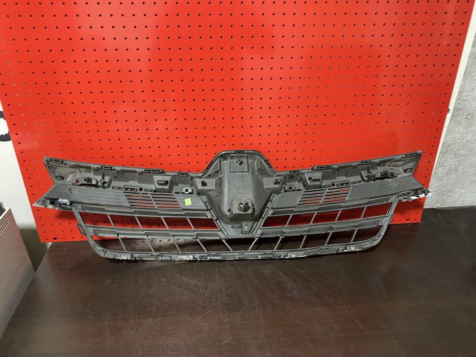 Grila radiator Renault Express