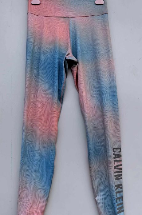 Calvin Klein оригинален дамски клин нов Л размер