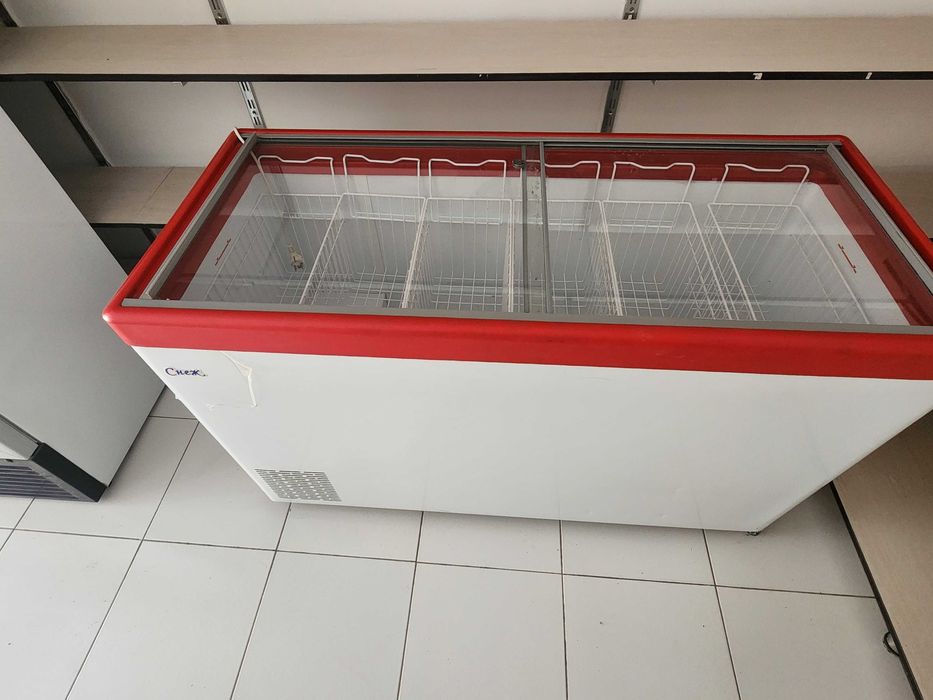 Артел ,снеж витрина холодилниклар сотилади