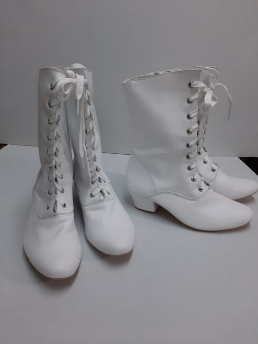 Raqs tuflilari Raqsga