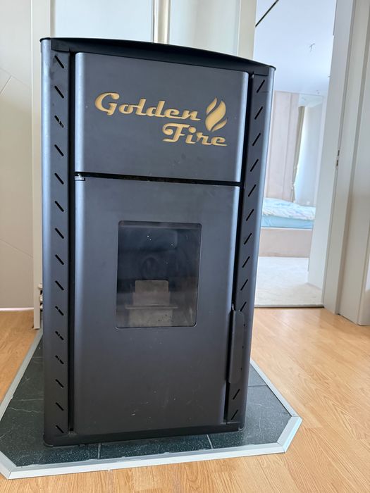 Пелетна камина Golden Fire 21 kW с водна риза – напълно изправна