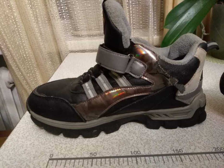 Кроссовки размер 38