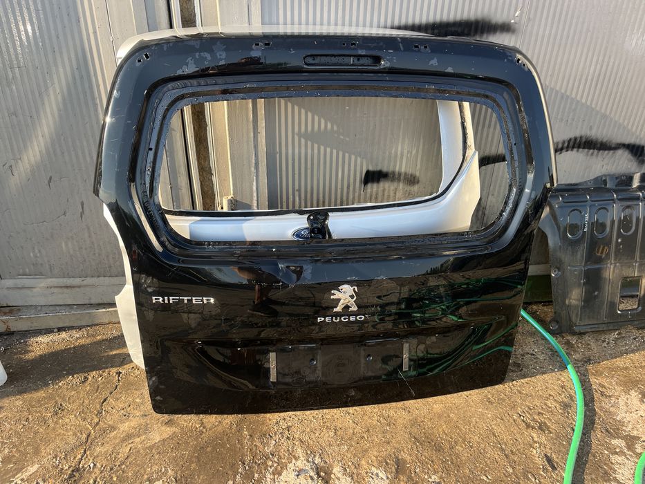 Капак,багажник Peugeot Rifter 2018- 3бр