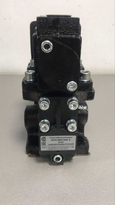 Блок гидрораспределителей  в сборе Камаз 6520