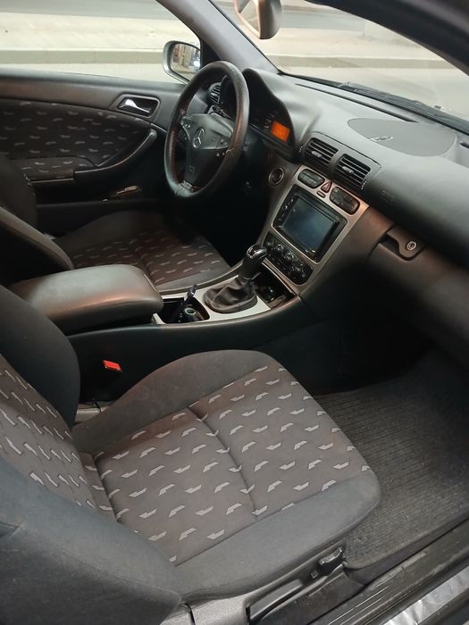 Mercedes-Benz C220 CDI coupe 143 cp
