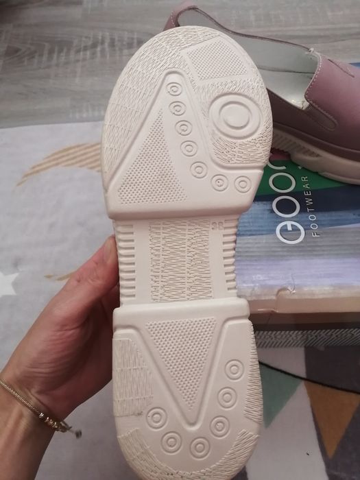 Balerini din piele naturală