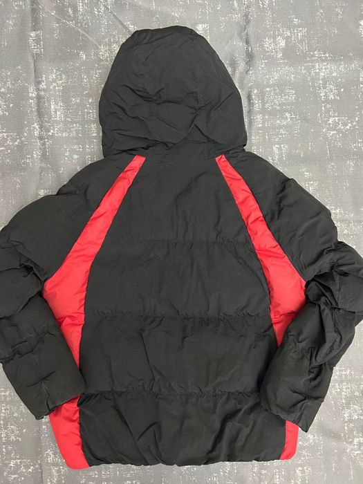 Продам зимнюю куртку Jordan