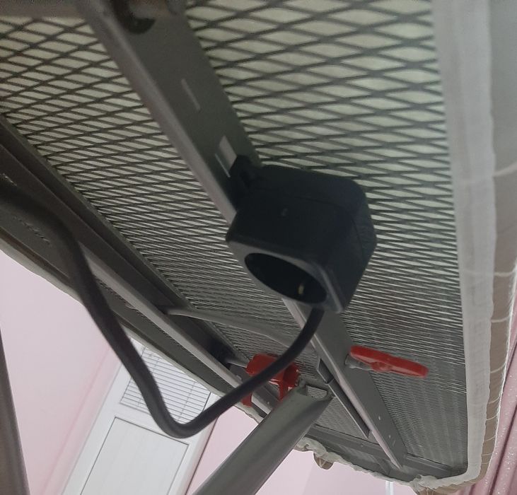 Голяма маса за ютия