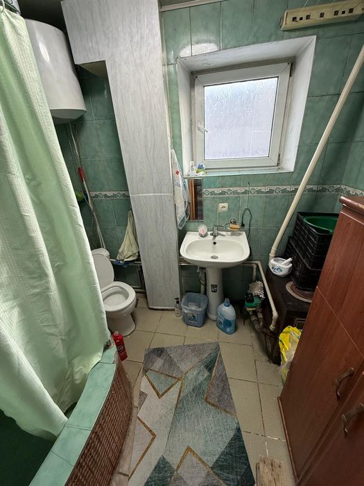 Продам двух комнатную квартиру