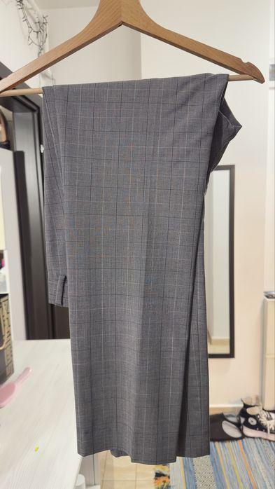 Costume de Barbat 48 marime 250 lei per Costum