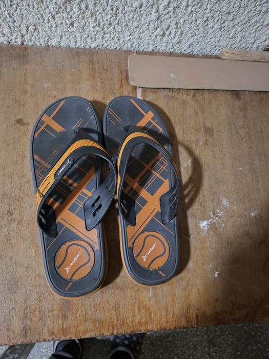 Продавам мъжки джапанки