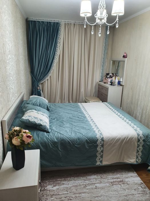 Продам комплект шторы и покрывала