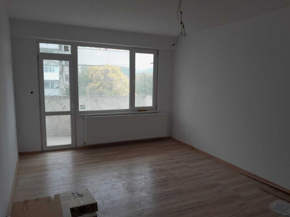 Продава се Двустаен апартамент в Търговище, Запад 2 - 59 кв.м за 1297 €/кв.м - Снимка #4