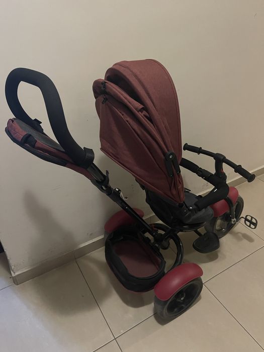 Триколка с въздушни гуми Lorelli - Neo, Red & Black Luxe