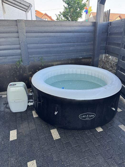 Lay z spa Miami, jacuzzi