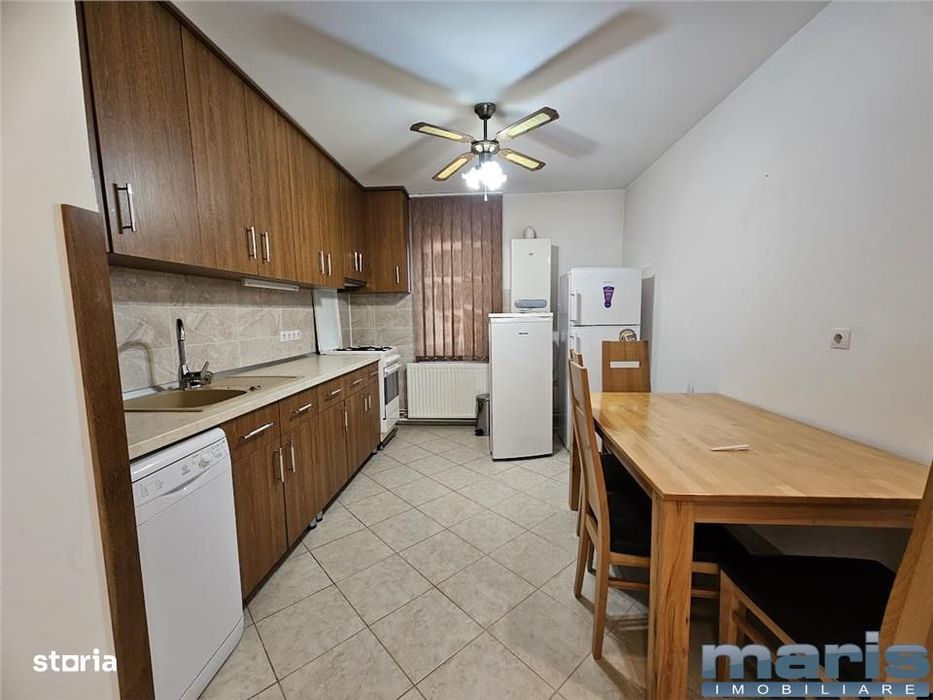 Inchiriere apartament 3 camere Tudor cu 2 bai amenajat.