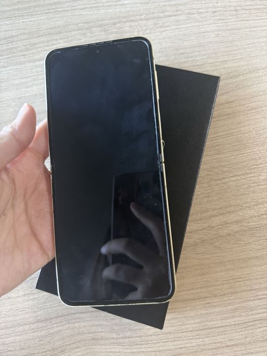 Samsung z flip 6