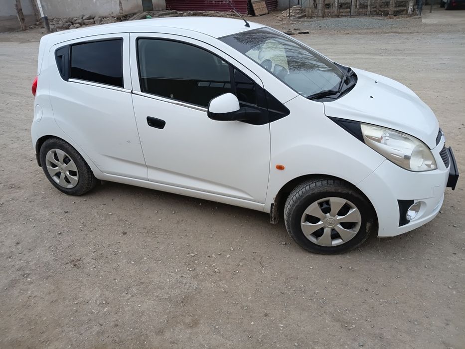 Спарк 2011-жылы ислеп шыгарылган