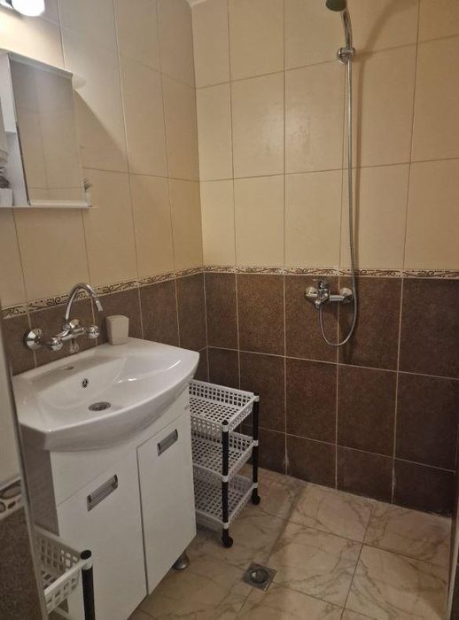 Дава се под наем Офис в Варна, ХЕИ - 60 кв.м за 600 € - Снимка #4