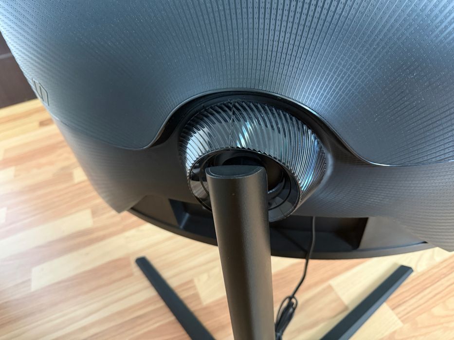 Vǎnd Samsung Odyssey G65B