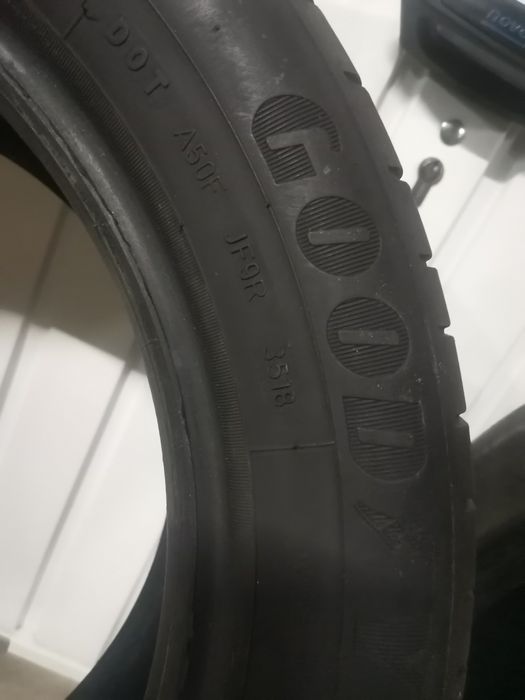 Продавам 4 броя летни гуми 205 55 16