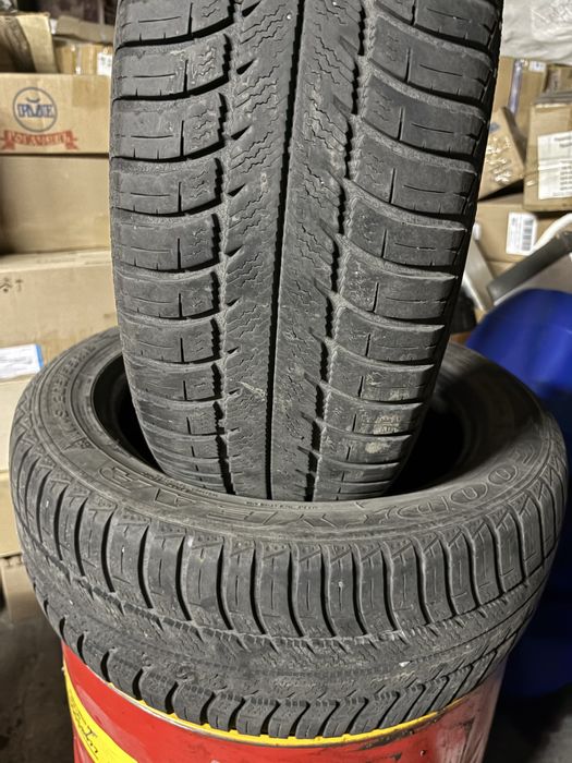 Продам зимние шины липучки 16