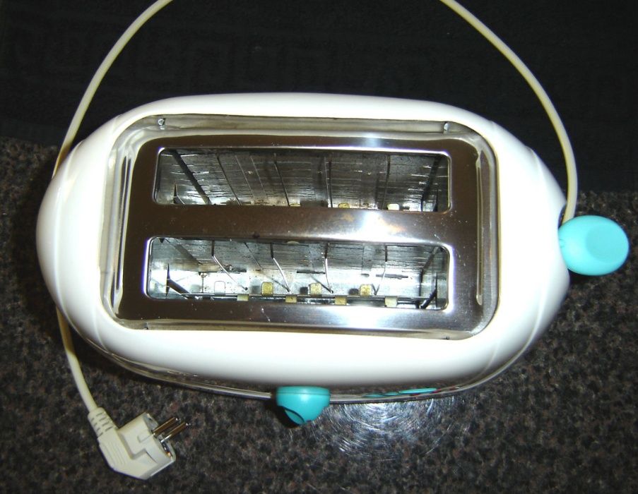 Отличный тостер Scarlett