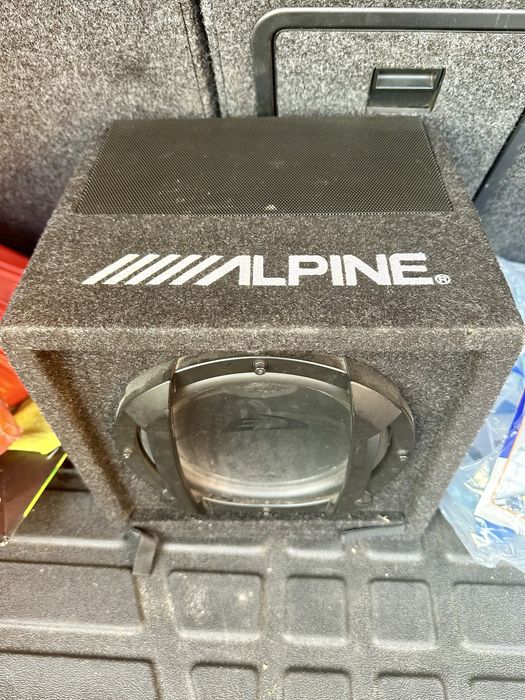 Pachet navigatie plus subwoofer alpine