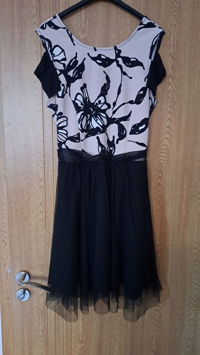 Официална Рокля L размер