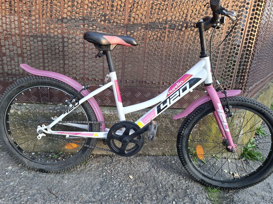 Vând bicicletă copii