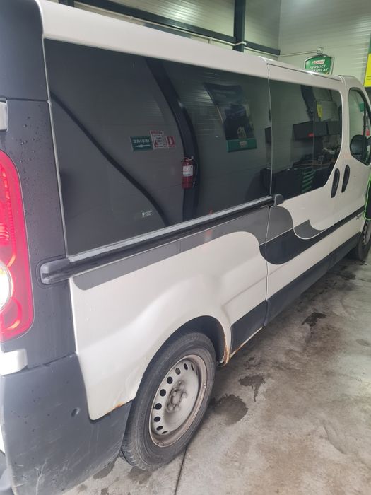 Renault trafic 8+1