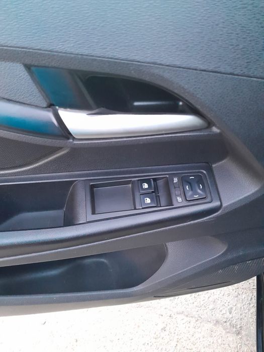 Продам автомобиль LADA VESTA