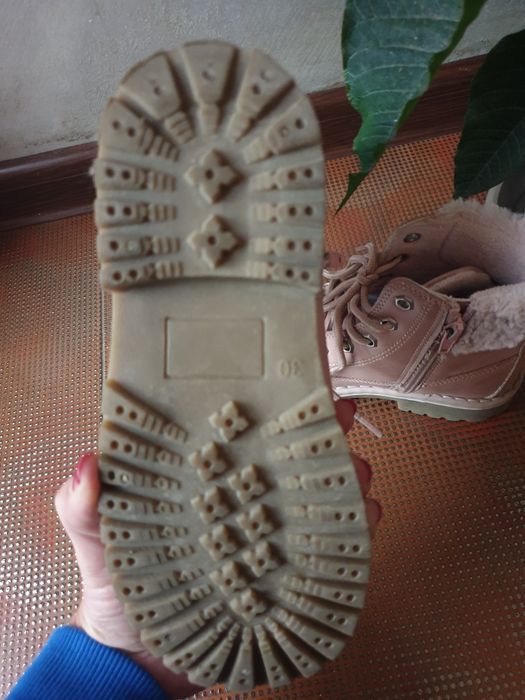 Боти   за момиче