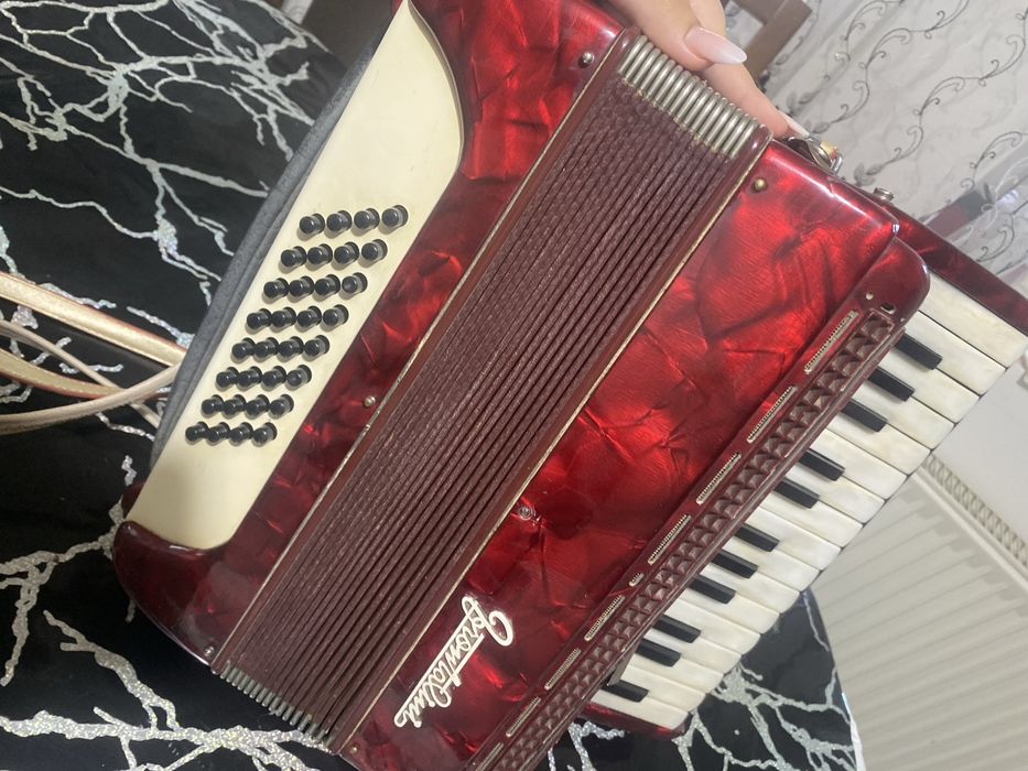 Acordeon frontelini 32 Basi 3 registre