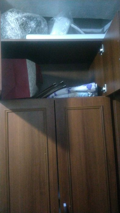 Екі шкаф сатам жғдаиы жаксы