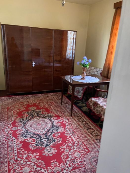 casa + curte de vanzare