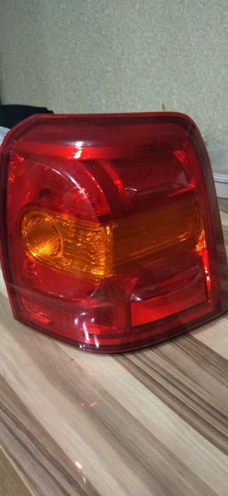 Фонарь задний Land Cruiser200