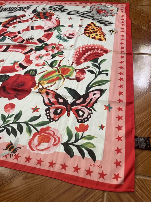 Gucci “L’Aveugle Par Amour” 100% Silk Scarf