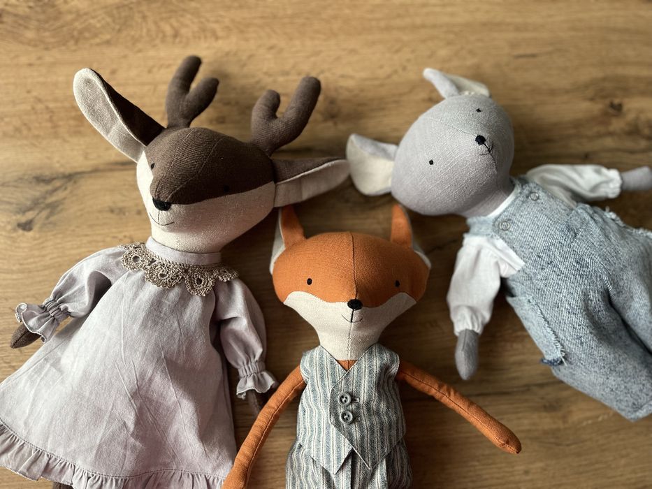 Игрушки ручной работы с одеждой