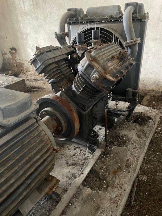 Компрессор 4ВУ1-5/9