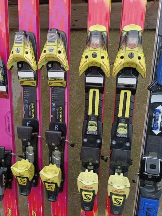 Продавам ски