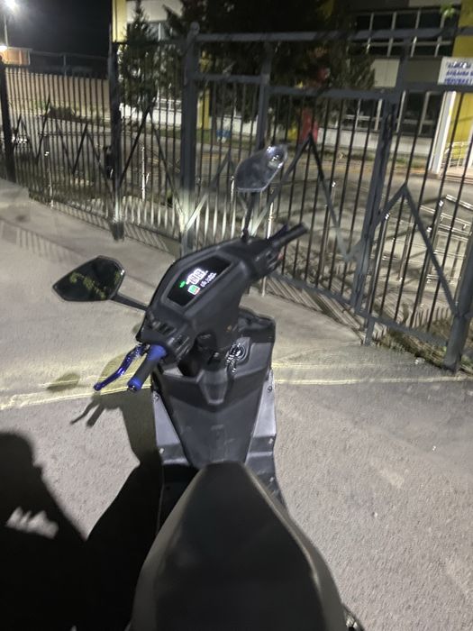 Продам Электро мопед .