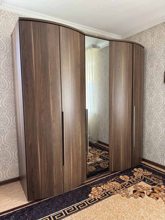 Продам спальный гарнитур | Цвет орех | В отличном состоянии