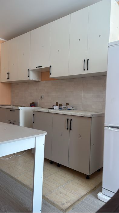 Кухнонный мебель