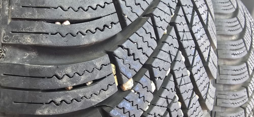 205 55 16, 7mm  ДОТ 23г. Nexen Wintercraft wp52 Зимни гуми