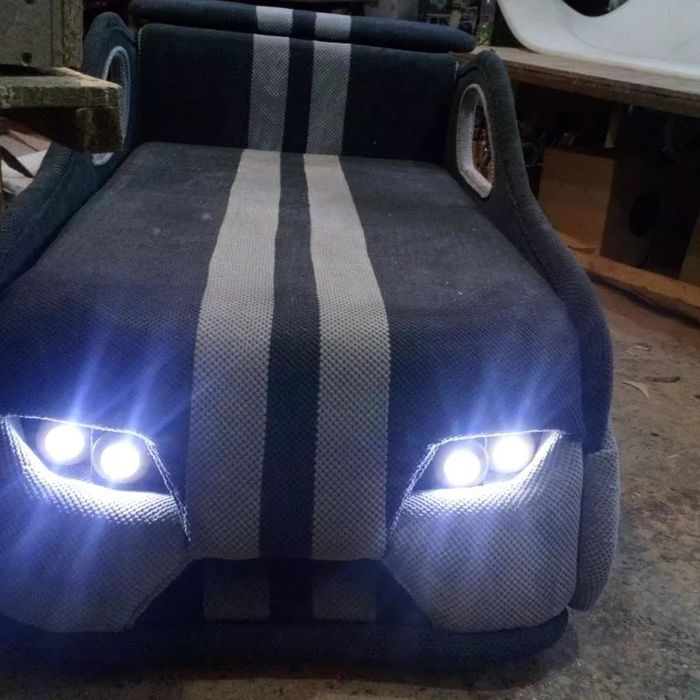 Раскладной детский диванчик машинка