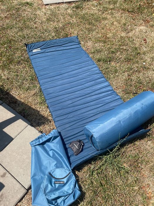 2 броя- Thermarest самонадуваеми постелката XL