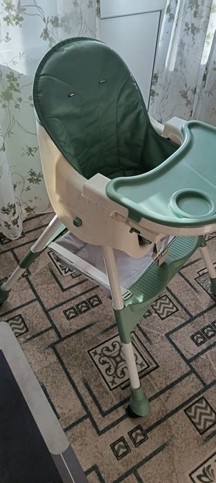 Продам стульчик для кормления
