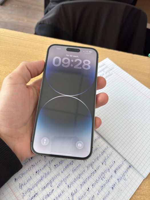 Продам айфон 14 про макс